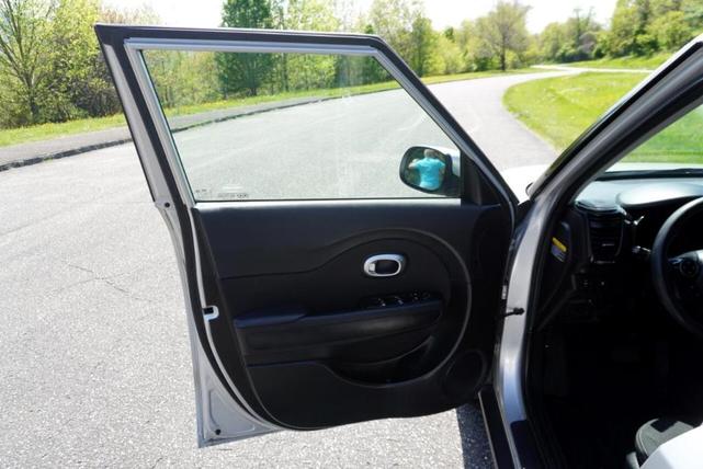 Photo of 2019 Silver Kia Soul