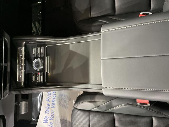 Photo of 2024 Red Carpet Metallic Tinted Clearcoat Lincoln Nautilus