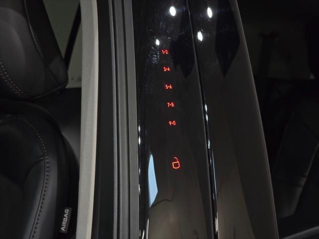 Photo of 2025 Infinite Black Metallic Clearcoat Lincoln Aviator