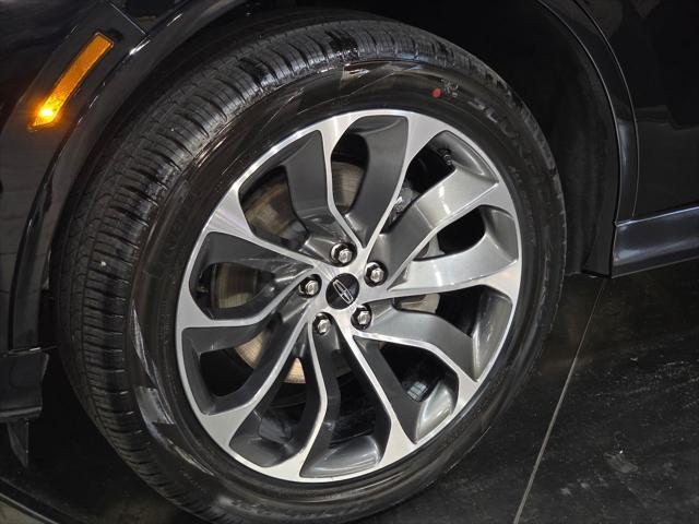 Photo of 2025 Infinite Black Metallic Clearcoat Lincoln Aviator