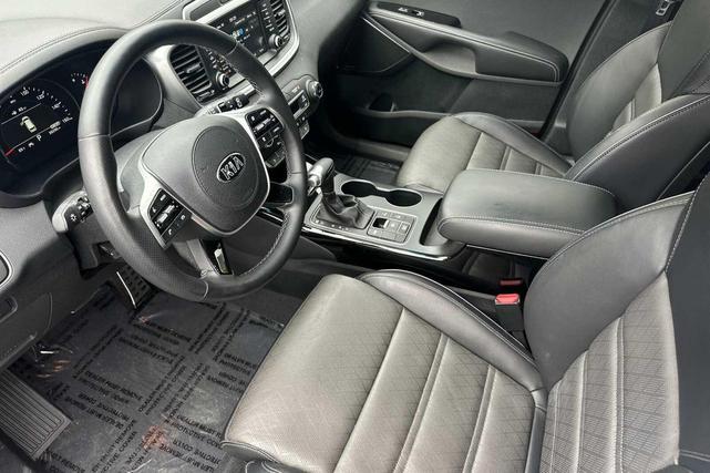 Photo of 2019 Snow White Pearl Kia Sorento