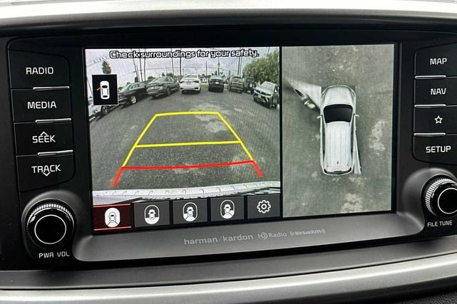 Photo of 2019 Snow White Pearl Kia Sorento