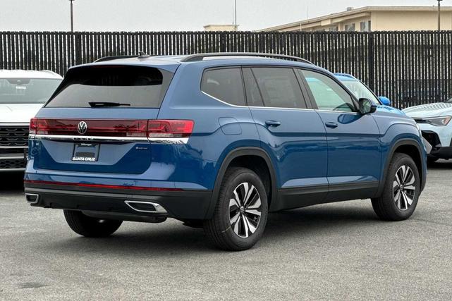 Photo of 2025 Mountain Lake B Volkswagen Atlas