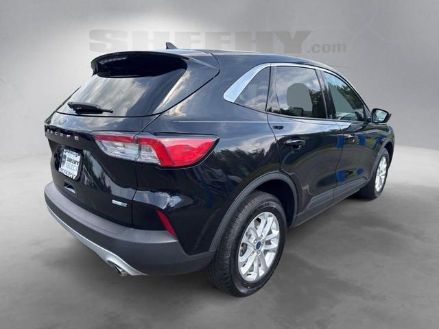 Photo of 2020 Agate Black Metallic Ford Escape