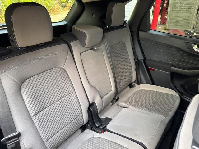 Photo of 2020 Agate Black Metallic Ford Escape