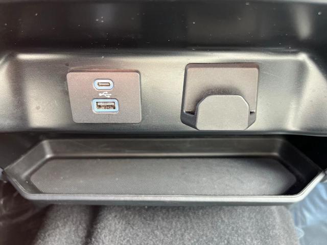 Photo of 2023 Carbonized Gray Metallic Ford F-150