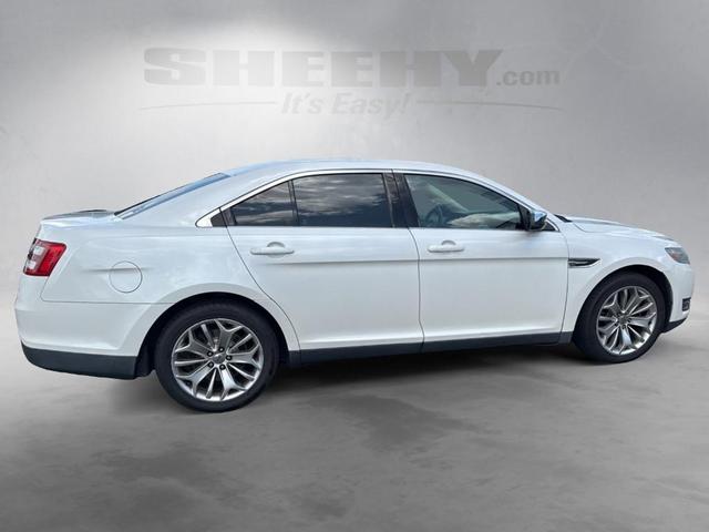 Photo of 2014 White Platinum Tri-Coat Metallic Ford Taurus