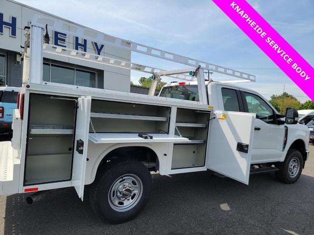 Photo of 2025 Oxford White Ford F-250