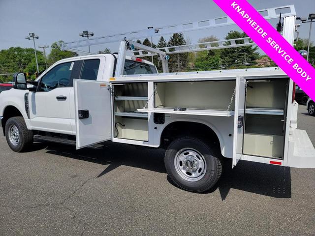 Photo of 2025 Oxford White Ford F-250