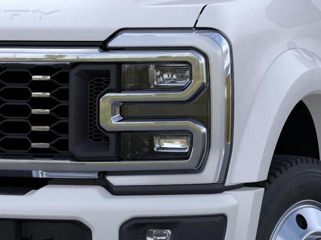 Photo of 2026 Star White Ford F-450