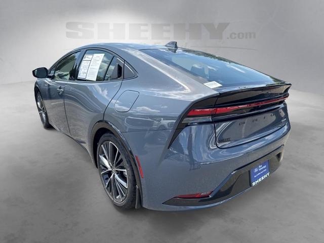 Photo of 2025 Gray Toyota Prius