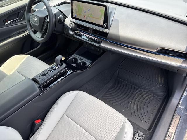 Photo of 2025 Gray Toyota Prius