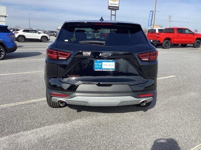 Photo of 2025 Black Chevrolet Blazer