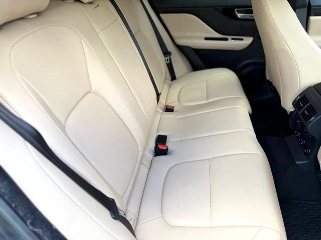 Photo of 2018 Fuji White Jaguar F-PACE