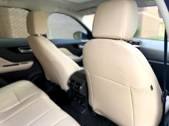 Photo of 2018 Fuji White Jaguar F-PACE