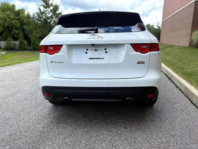 Photo of 2018 Fuji White Jaguar F-PACE