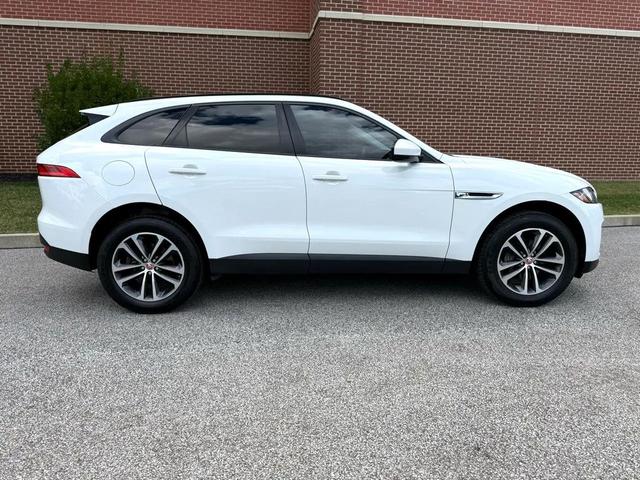 Photo of 2018 Fuji White Jaguar F-PACE