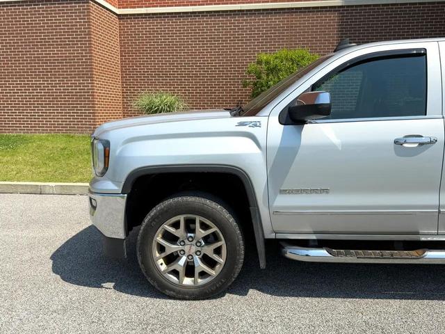 Photo of 2016 Quicksilver Metallic GMC Sierra 1500