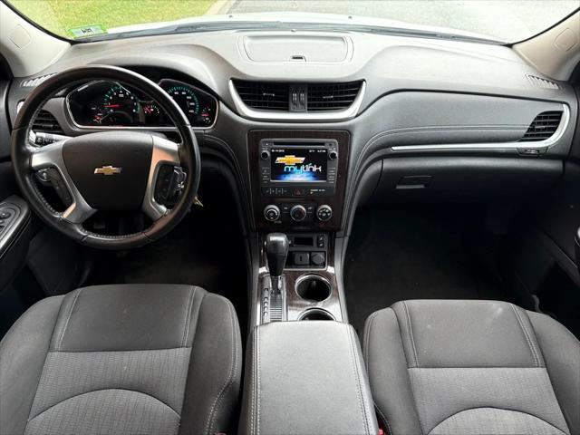 Photo of 2016 WHITE Chevrolet Traverse