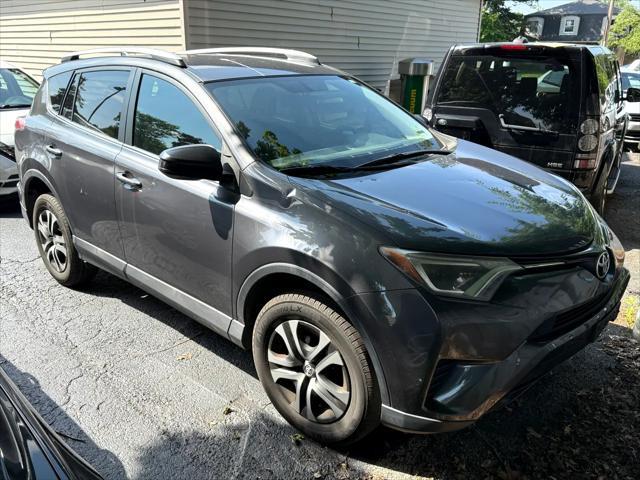 Photo of 2016 GREY Toyota RAV4