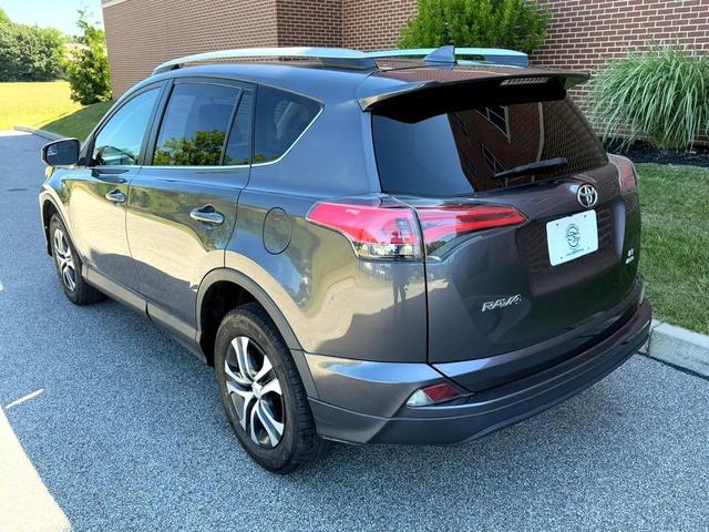 Photo of 2016 GREY Toyota RAV4