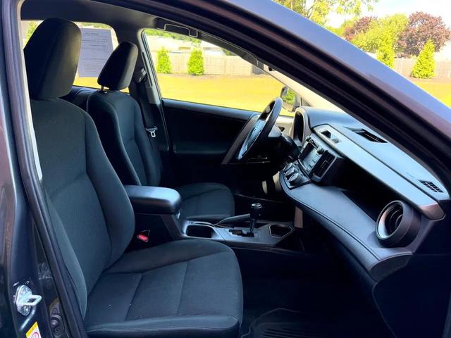 Photo of 2016 GREY Toyota RAV4