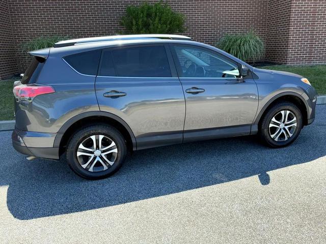 Photo of 2016 GREY Toyota RAV4