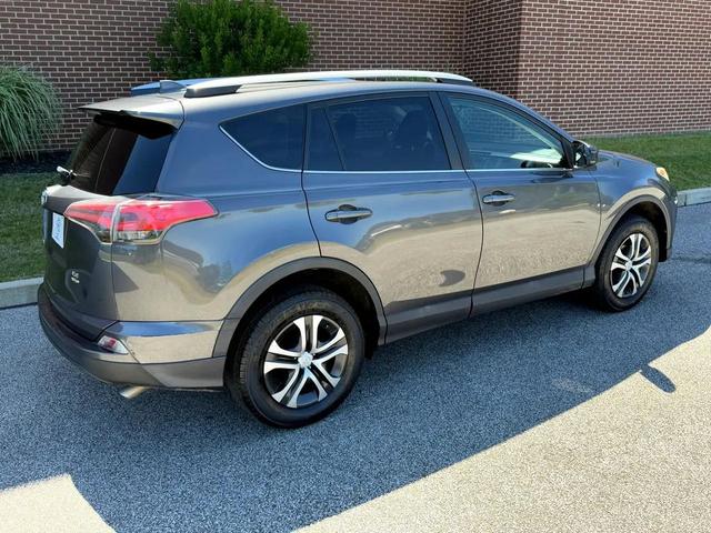 Photo of 2016 GREY Toyota RAV4