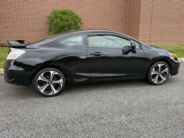 Photo of 2015 Crystal Black Pearl Honda Civic