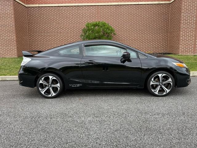 Photo of 2015 Crystal Black Pearl Honda Civic