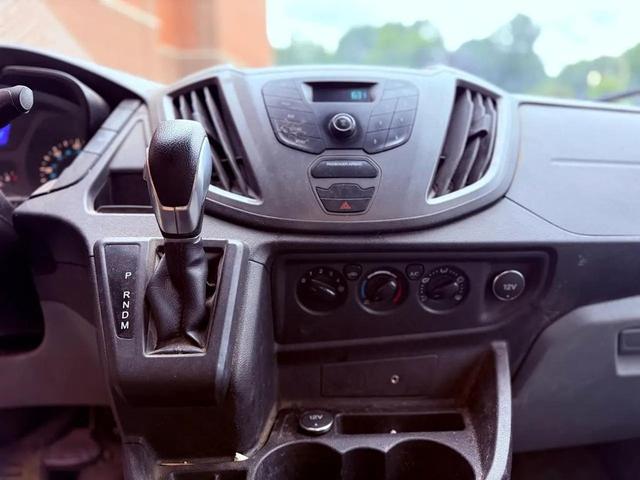 Photo of 2015 Oxford White Ford Transit-250