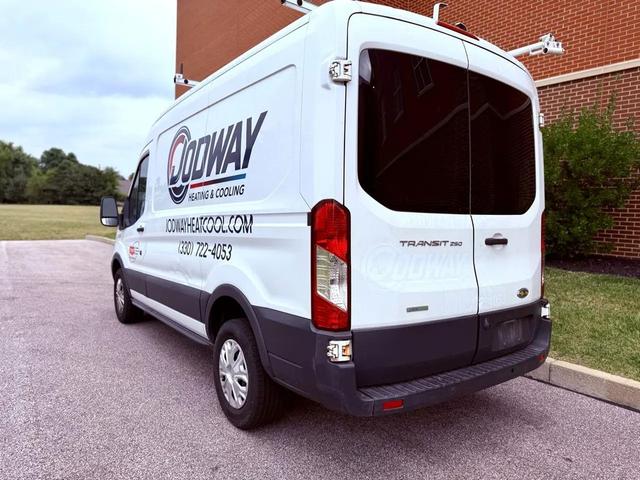 Photo of 2015 Oxford White Ford Transit-250