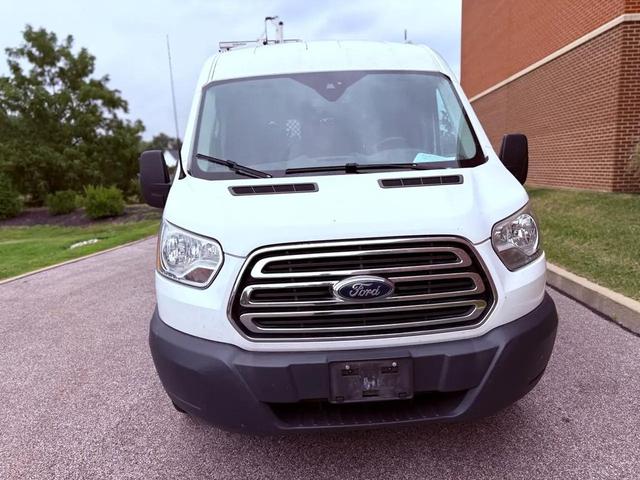 Photo of 2015 Oxford White Ford Transit-250