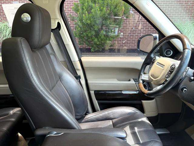 Photo of 2015 Yulong White Land Rover Range Rover