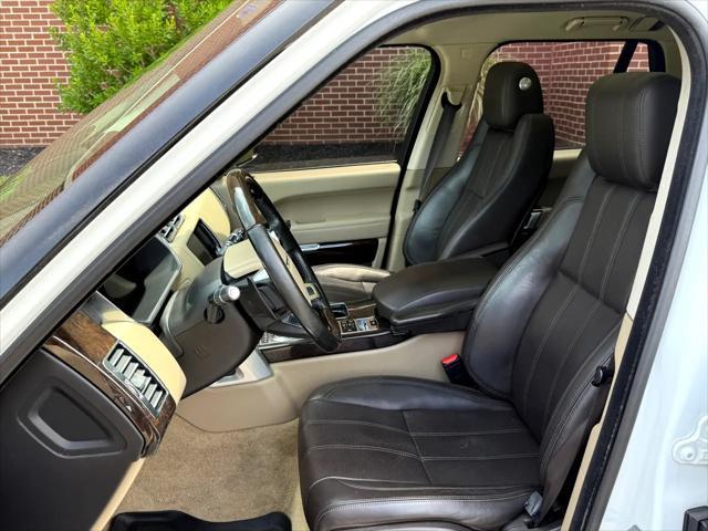 Photo of 2015 Yulong White Land Rover Range Rover