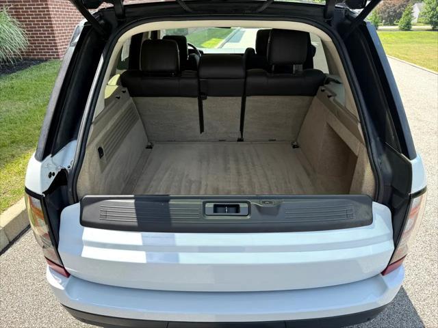 Photo of 2015 Yulong White Land Rover Range Rover
