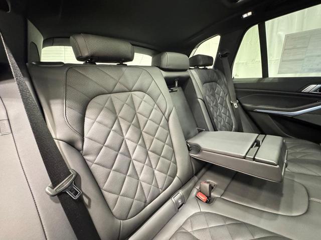 Photo of 2026 Black Sapphire Metallic BMW X5 PHEV