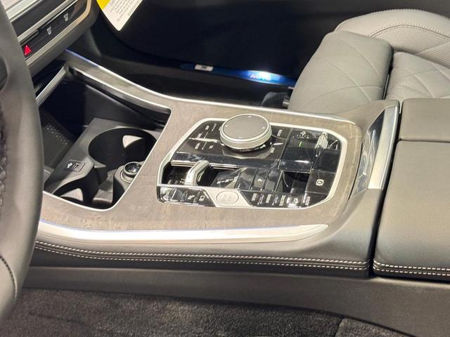 Photo of 2026 Black Sapphire Metallic BMW X5 PHEV