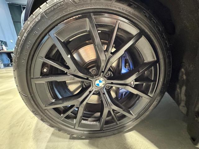 Photo of 2023 Phytonic Blue Metallic BMW 530