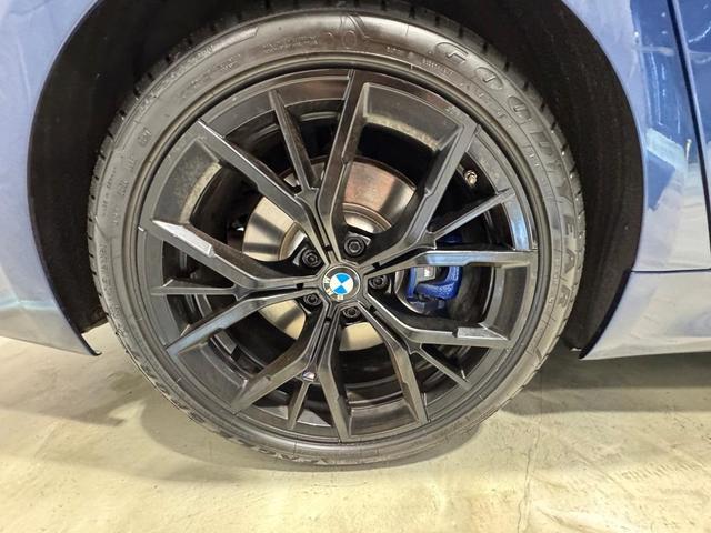 Photo of 2023 Phytonic Blue Metallic BMW 530