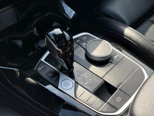 Photo of 2023 Alpine White BMW X3