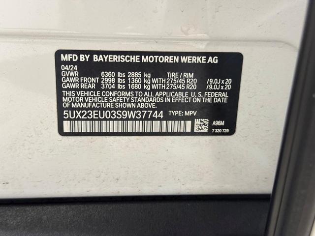 Photo of 2025 Mineral White Metallic BMW X5