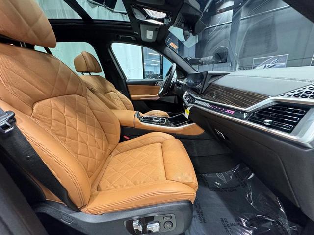 Photo of 2025 Mineral White Metallic BMW X5