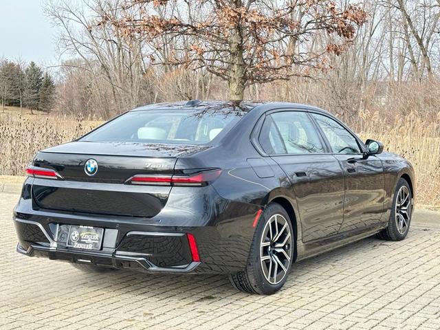 Photo of 2025 Black Sapphire Metallic BMW 750e