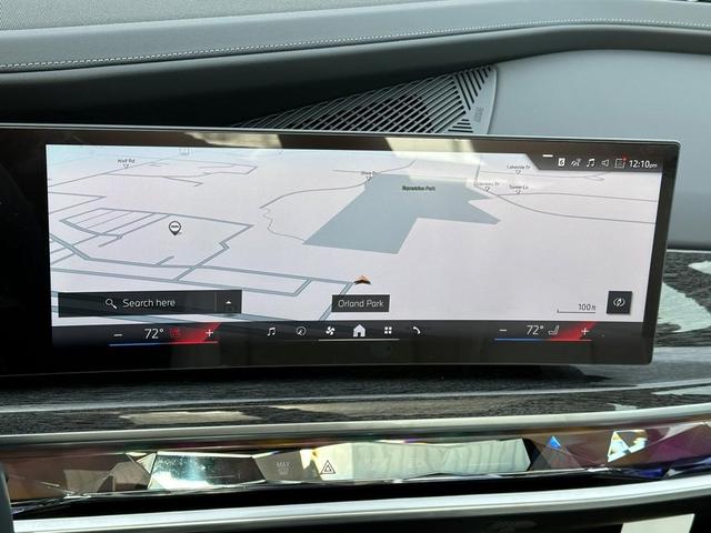 Photo of 2025 Black Sapphire Metallic BMW 750e