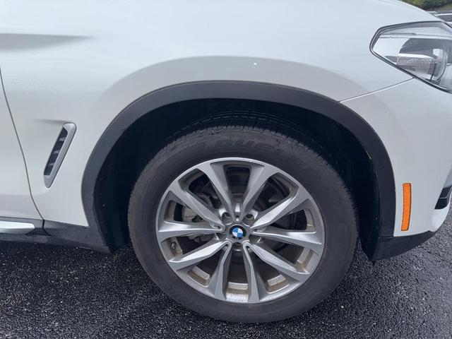 Photo of 2018 Mineral White Metallic BMW X3