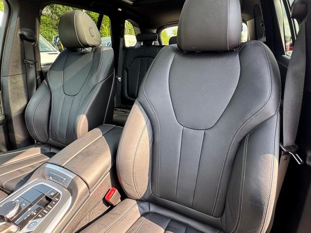 Photo of 2022 Alpine White BMW X5