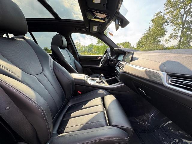 Photo of 2022 Alpine White BMW X5