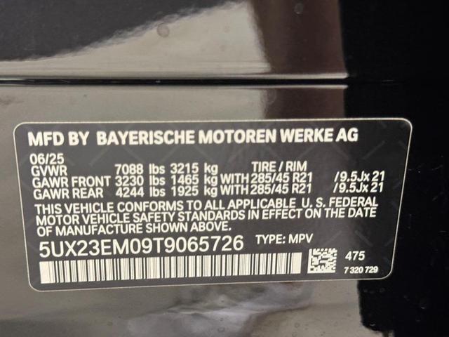 Photo of 2026 Black Sapphire Metallic BMW X7