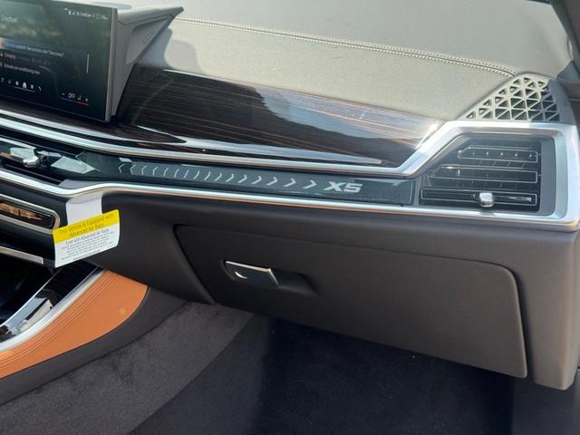 Photo of 2026 Mineral White Metallic BMW X5 PHEV